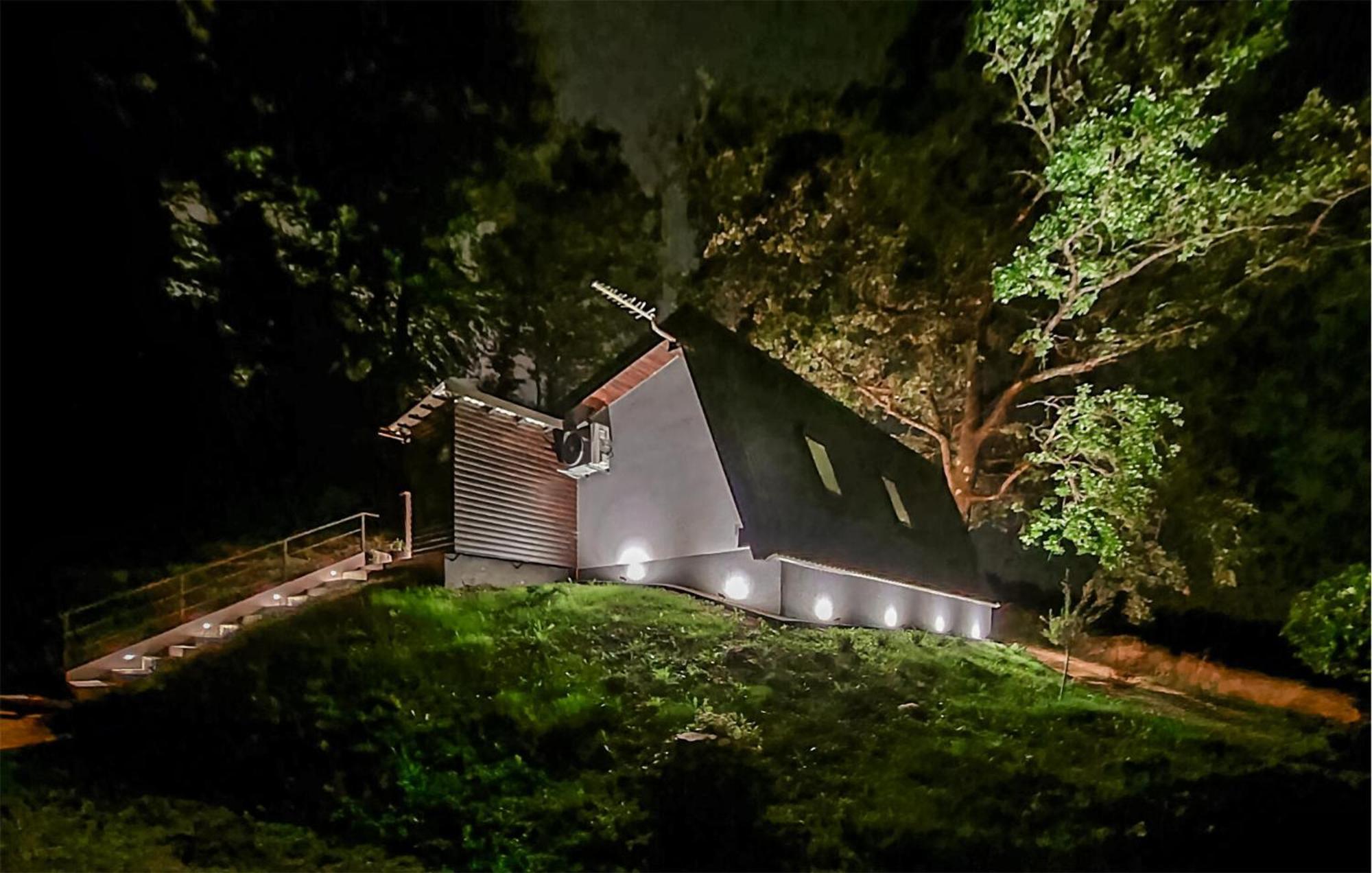 Nice Home In Karlovac With Wifi Exterior foto